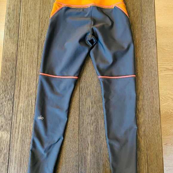 Alo Airlift 7/8 Leggings - Picture 4 of 5